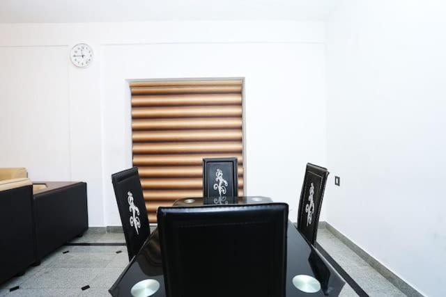 The Solo Apartments Kadavanthra Kochi Екстер'єр фото
