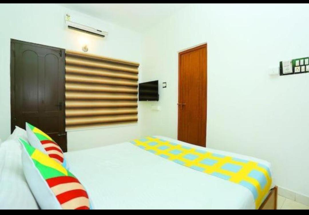 The Solo Apartments Kadavanthra Kochi Екстер'єр фото